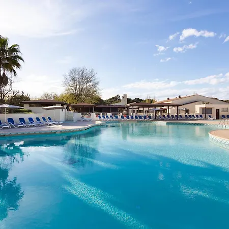 Готель Sowell Les Jardins Du Cap 4*