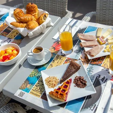 Hotel Sowell Les Jardins Du Cap 4*