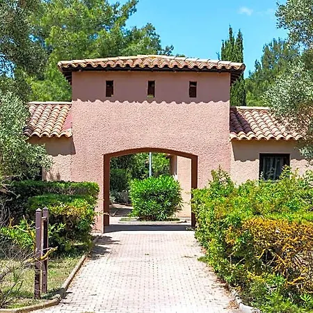 Appart hôtel Sowell Les Jardins Du Cap 4*