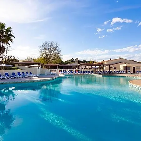 Appart hôtel Sowell Les Jardins Du Cap 4*