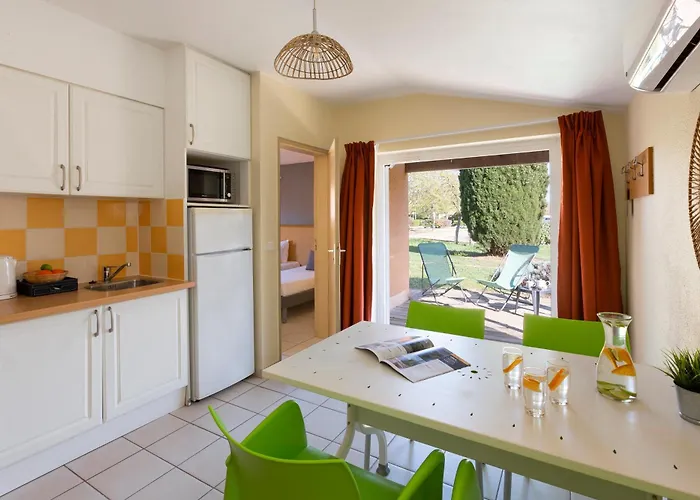 Sowell Les Jardins Du Cap 4*