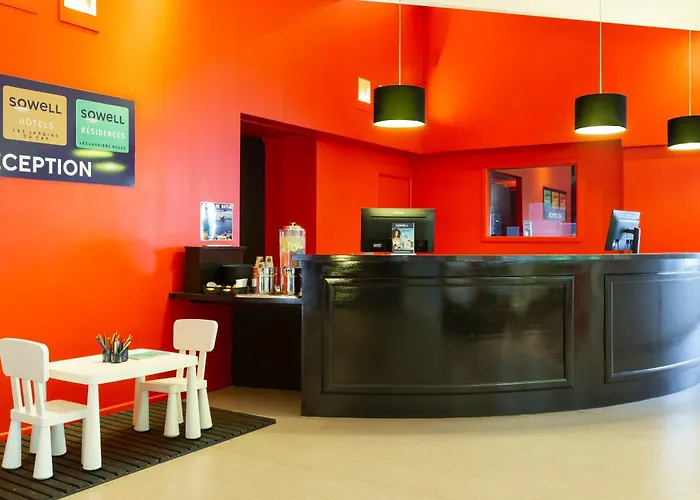 Sowell Les Jardins Du Cap 4*