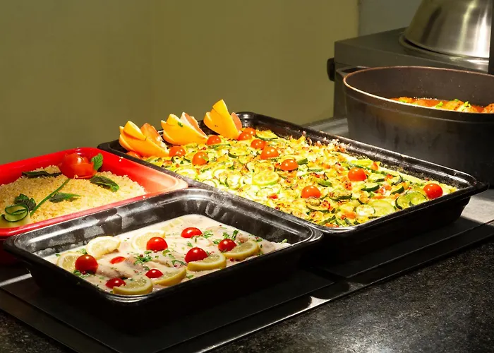 Sowell Les Jardins Du Cap 4* 아그