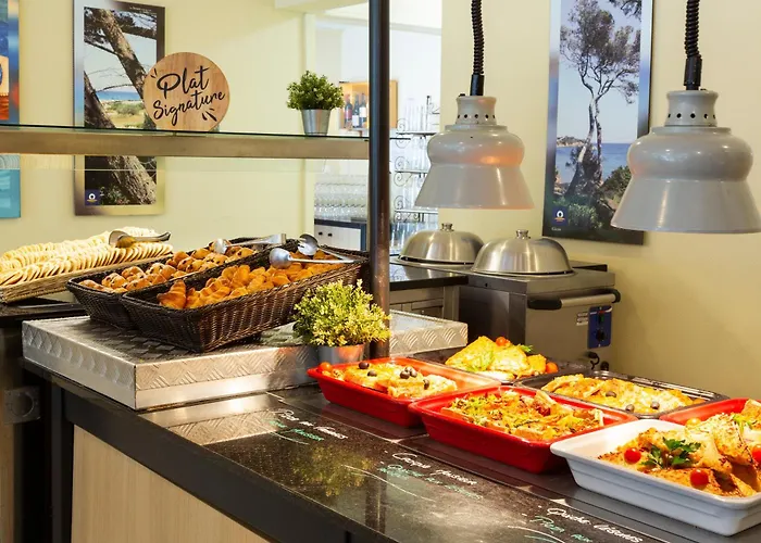 Sowell Les Jardins Du Cap 4* 아그