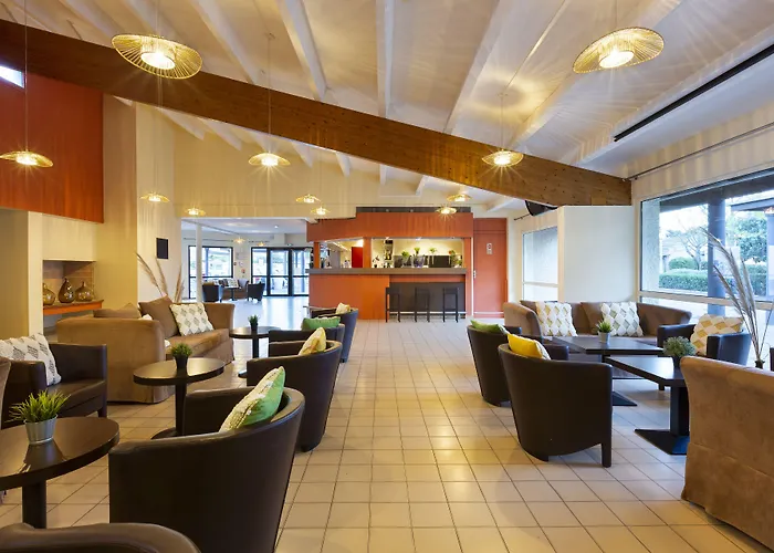 Hotel Sowell Les Jardins Du Cap 4*