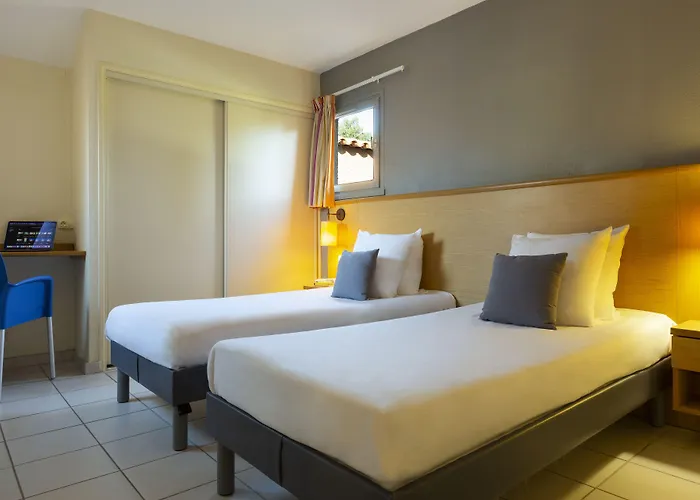 Sowell Les Jardins Du Cap 4* 아그