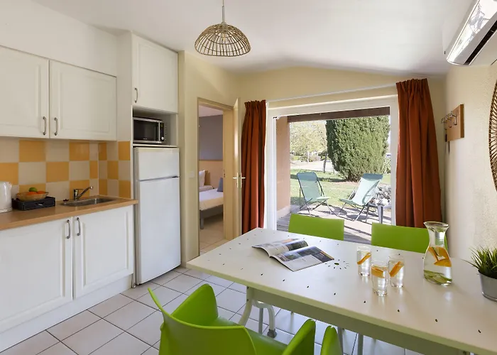 Sowell Les Jardins Du Cap 4*